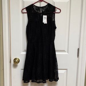 Banana Republic Petite Sleeveless Black Dress